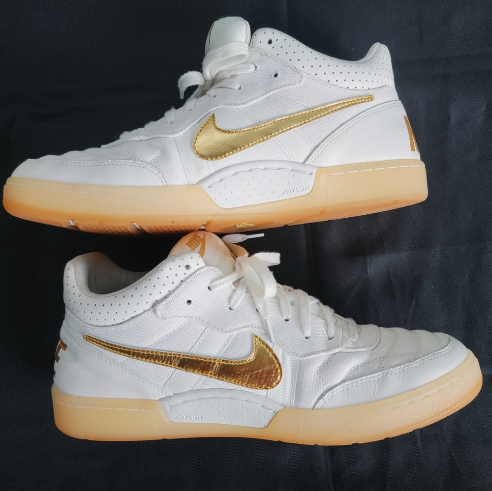 Nike Tempo MID Man